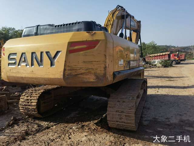 三一重工 SY245H 挖掘机