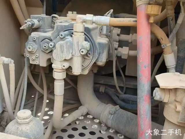 徐工 XE135D 挖掘机