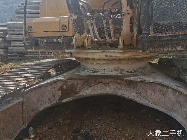 三一重工 SY245H 挖掘机