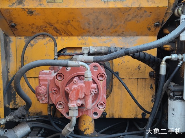 现代 R225-7 挖掘机