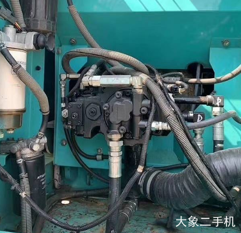 神钢 SK140LC-8 挖掘机