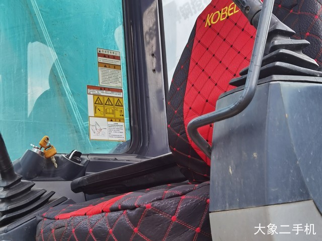 神钢 SK350LC-8 挖掘机