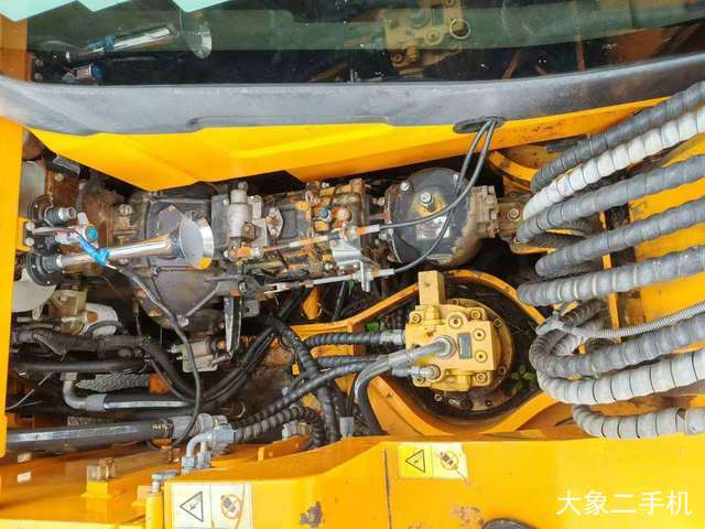 犀牛重工 XN90-Y 挖掘机