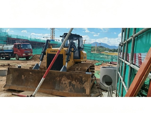 柳工 CLGB160L 推土机