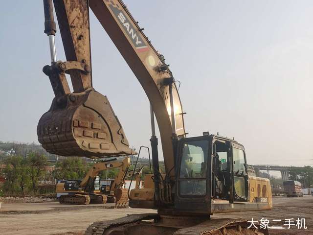 三一重工 SY285C 挖掘机