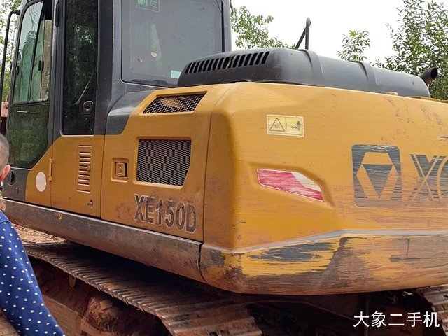 徐工 XE135D 挖掘机