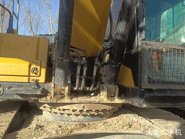 三一重工 SY245H 挖掘机