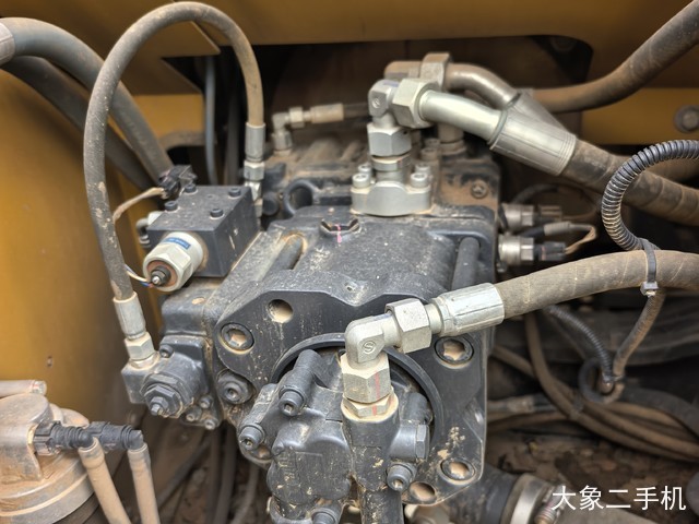徐工 XE135D 挖掘机