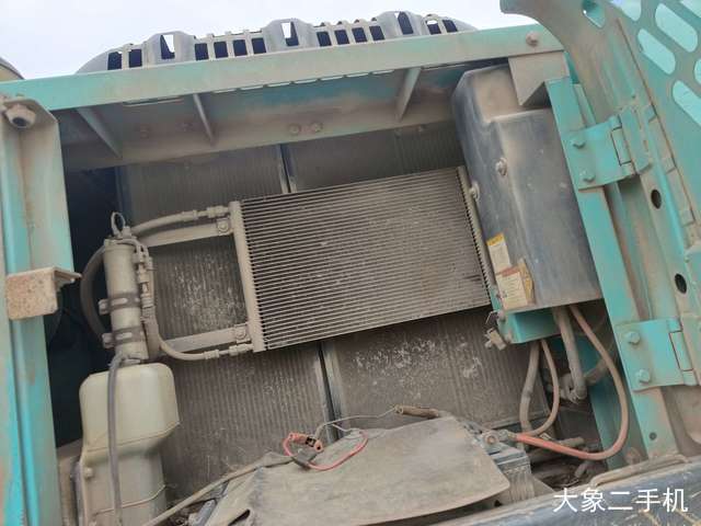 神钢 SK260LC-8 挖掘机