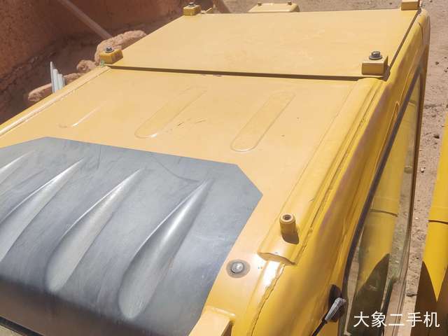 山东临工 E6225F 挖掘机