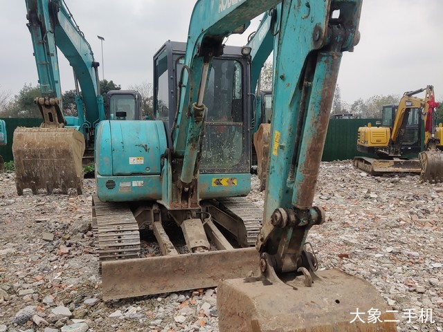 神钢 SK60-8 挖掘机