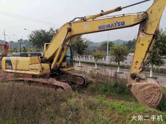 小松 PC240LC-8 挖掘机