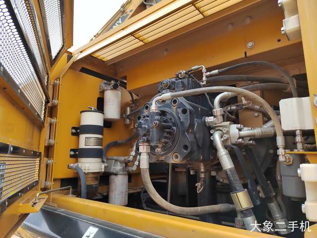 三一重工 SY375H 挖掘机