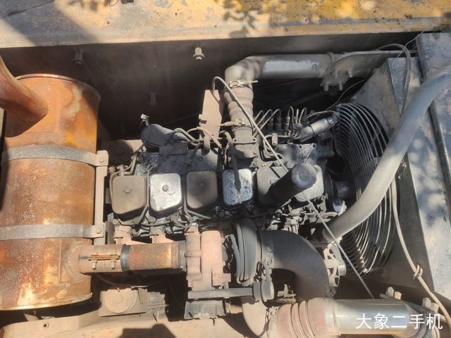 现代 R225-7 挖掘机