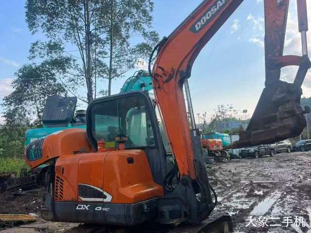 斗山 DX55-9C 挖掘机