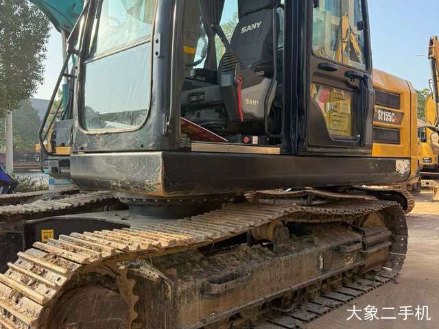 三一重工 SY135C 挖掘机