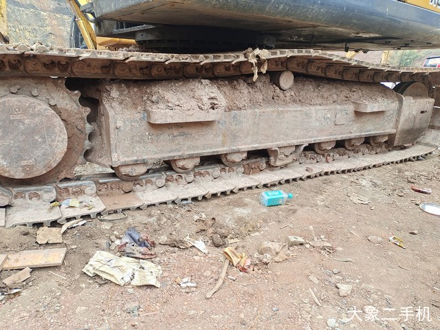 徐工 XE135D 挖掘机