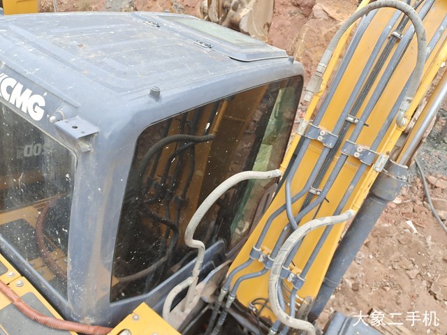 徐工 XE135D 挖掘机