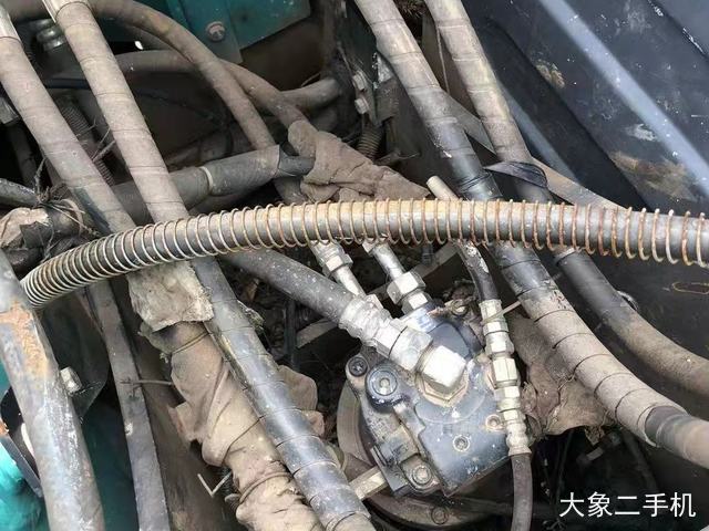 神钢 SK75-8 挖掘机