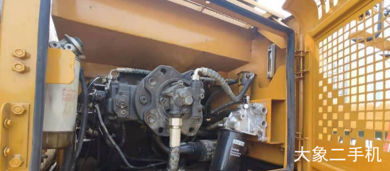 三一重工 SY215C 挖掘机