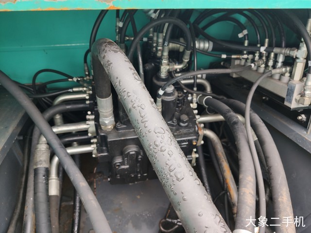 神钢 SK350LC-8 挖掘机