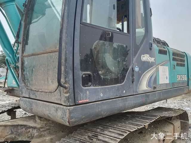神钢 SK260LC-8 挖掘机