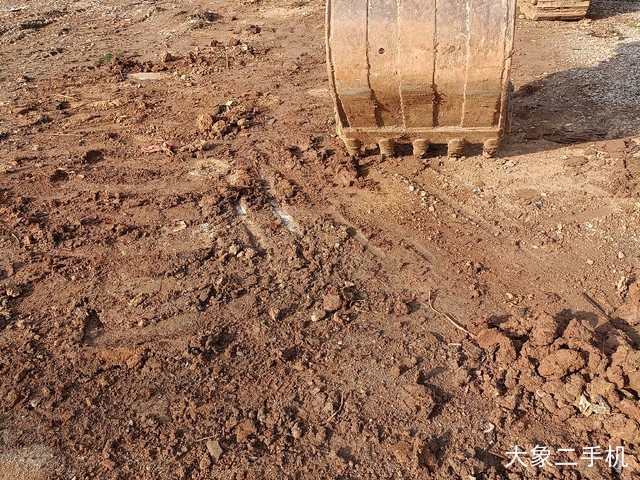 石川岛 IHI-68NS 挖掘机