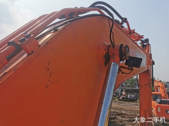 斗山 DH225LC-9 挖掘机