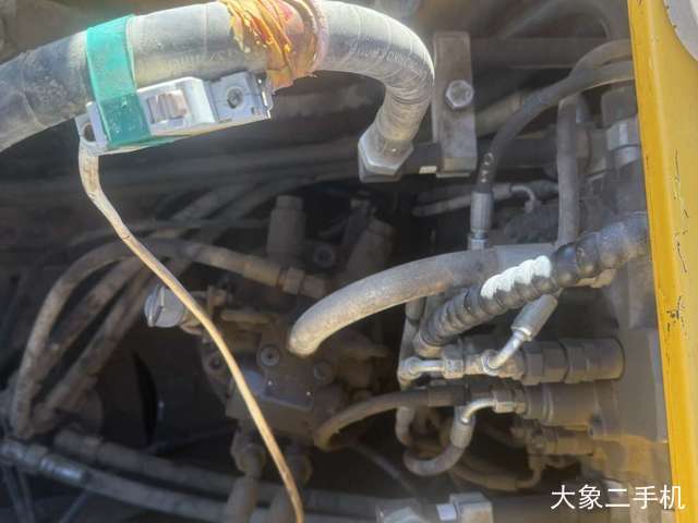 山东临工 E6135F 挖掘机