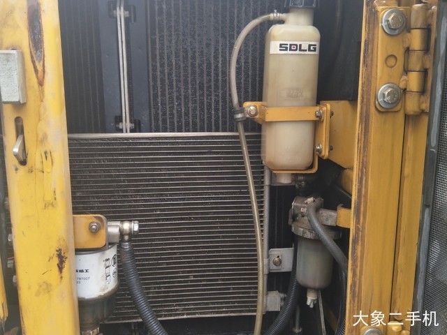 山东临工 LG685 挖掘机