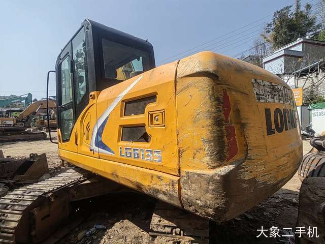 龙工 LG6150 挖掘机