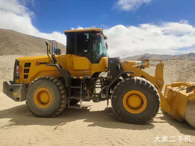 山东临工 L956F 装载机