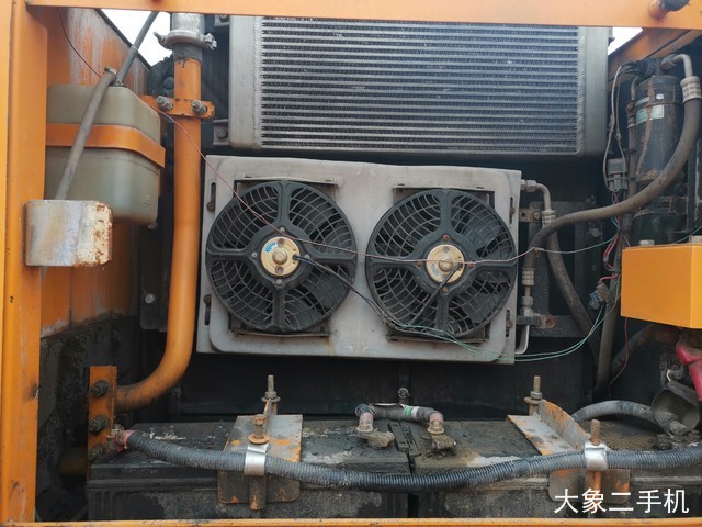 三一重工 SY235C-9 挖掘机