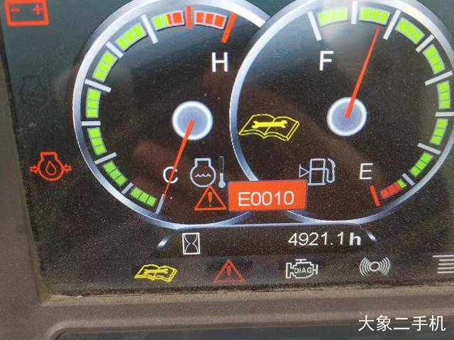 徐工 XE135D 挖掘机