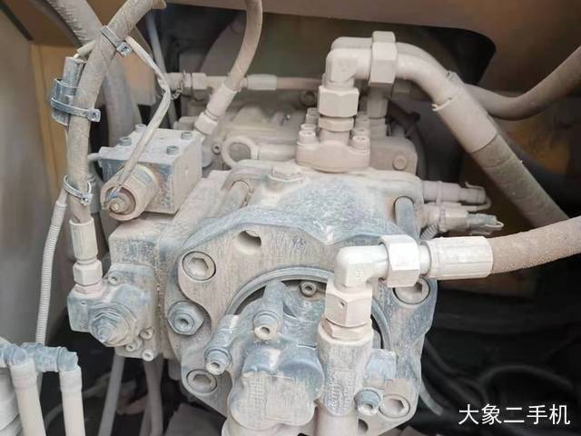 徐工 XE135D 挖掘机