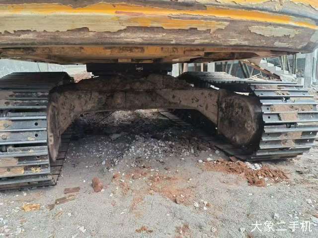 龙工 LG6090 挖掘机