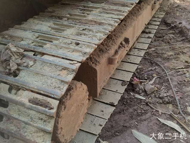 沃尔沃 EC220D 挖掘机