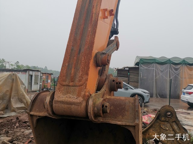 三一重工 SY235C-9 挖掘机