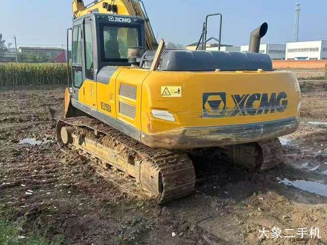 徐工 XE200D 挖掘机