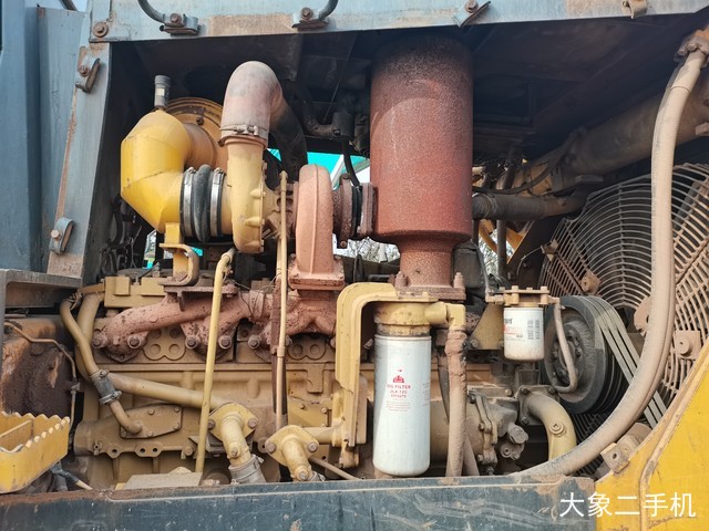 山推 SD32-8 推土机