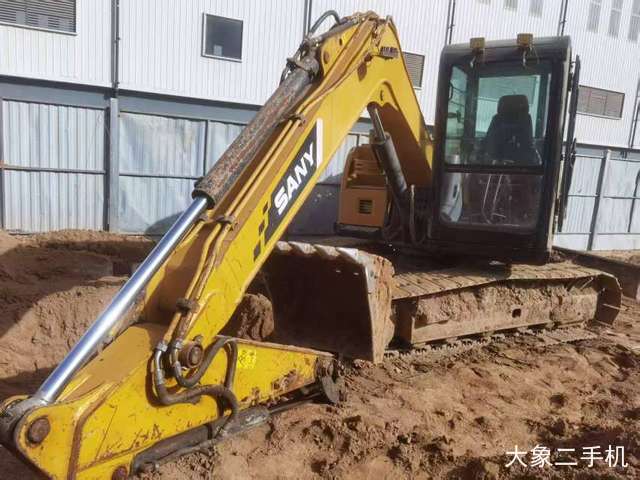 三一重工 SY75C-9 挖掘机