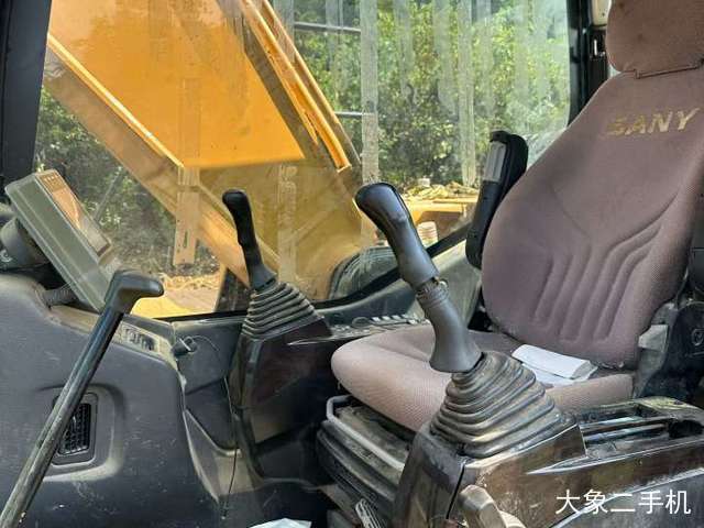 三一重工 SY245H 挖掘机