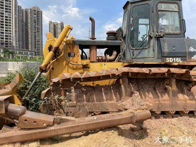 山推 SD16L湿地型 推土机