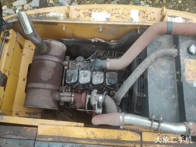 现代 R150LC-9 挖掘机