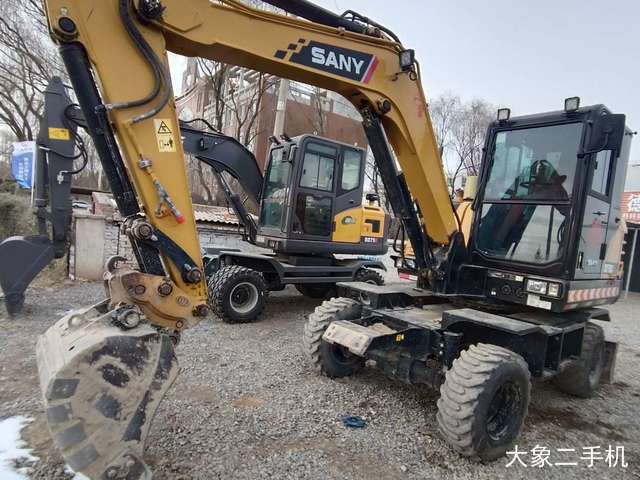 三一重工 SY65W-10 挖掘机