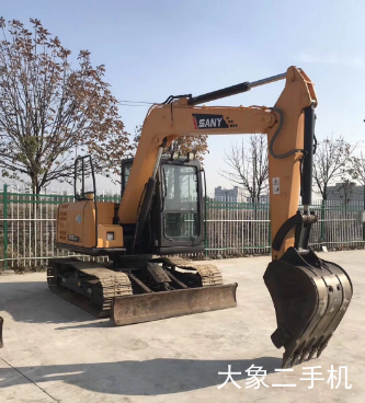 三一重工 SY75C-10 挖掘机