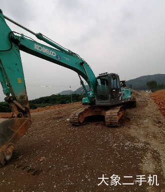 神钢 SK200-8 挖掘机