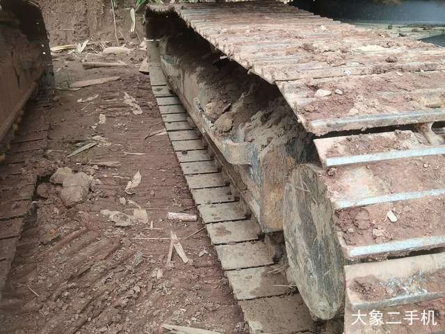 沃尔沃 EC120D 挖掘机