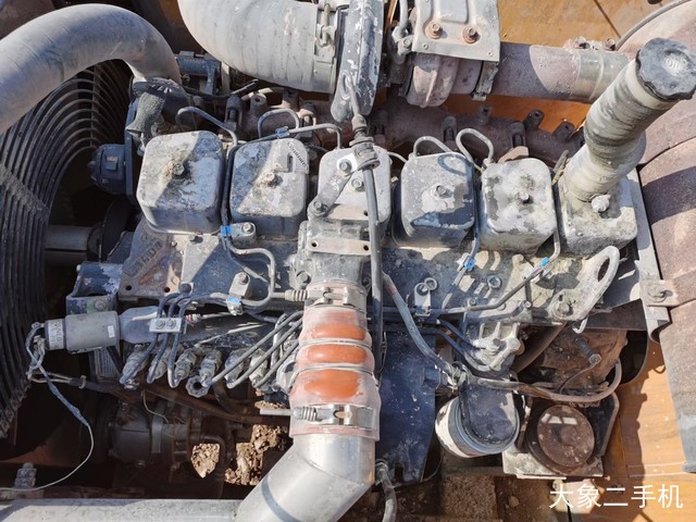 现代 R225LC-7 挖掘机