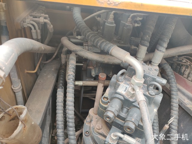 徐工 XE200DA 挖掘机